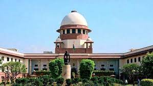 பிரசாந்த் பூஷன் வழக்கில் நடப்பது என்ன?! | Analysis of recent contempt of  court proceedings in Prashant Bhushan case